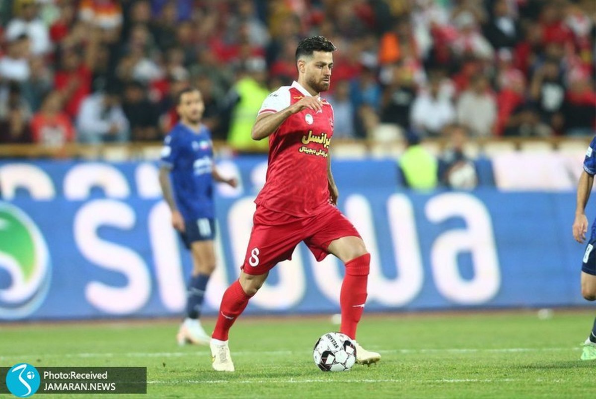 پورعلی گنجی در پرسپولیس ماند