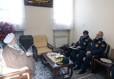 آیت الله العظمی جوادی آملی: فراتر از میدان عمل کنیم و اتاق جنگ اصلی دشمن را ببینیم / صهیونیسم در رأس دشمنی با اسلام قرار دارد و لازم است همواره دشمن‌شناسی دقیق مدنظر باشد/ قدردانی از تلاش‌های نیروهای انتظامی