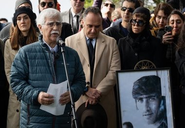 مراسم خاکسپاری بهرام بیضایی در آمریکا+ تصاویر
