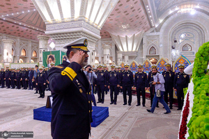 تجدید میثاق فرمانده و پرسنل نیروی دریایی ارتش جمهوری اسلامی ایران با آرمان‌های امام خمینی(س)