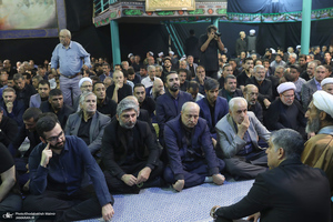 مراسم بزرگداشت همسر آیت الله موسوی بجنوردی (ره) در حسینیه شماره یک جماران-2