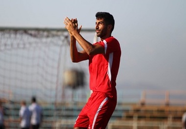 تراکتور استحقاق دریافت بیش از 2 گل را داشت