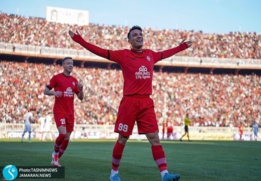 لذت دوبرابر قهرمانی تراکتور با آقای گلی حسین زاده؛ دستکش طلا در دست بیرو