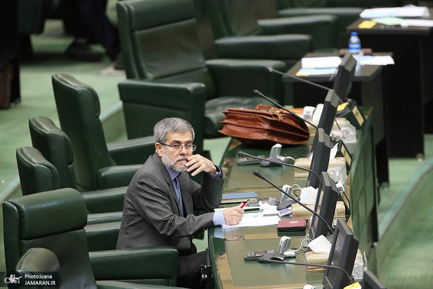 نماینده مجلس: تکلیف دولت و آقای رئیسی مشخص است؛ باید مطابق مصوبه «اقدام راهبردی برای لغو تحریم‌ها» مذاکره کنند