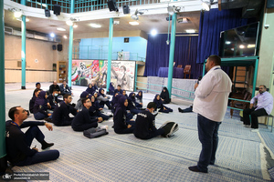 بازدید جمعی از دانش آموزان و معلمان کشور ونزوئلا‎‎ از جماران