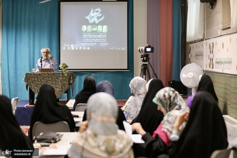 مراسم دوره عمل کاوی ستاره دار در مدرسه آینه روشن