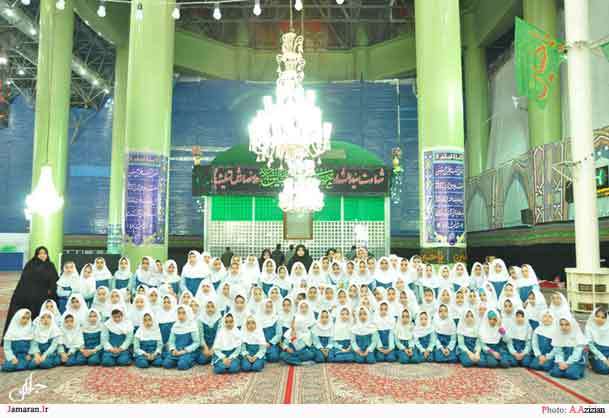 حضور دانش آموزان مدرسه هوشمند میلاد در حرم مطهر امام راحل