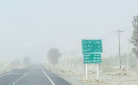 توفان شن جاده ترانزیت ریگان - ایرانشهر را بست