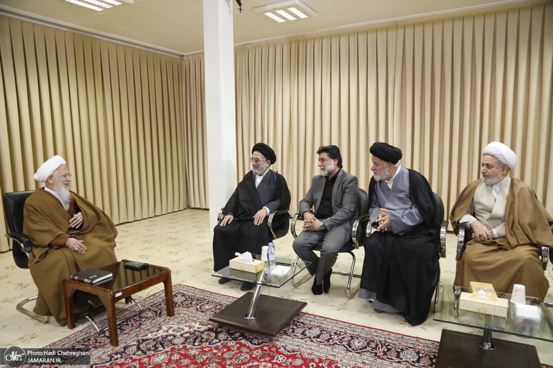 دیدار اعضای موسسه ریحانة النبی با آیت الله العظمی جوادی آملی