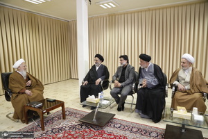 دیدار اعضای موسسه ریحانة النبی با آیت الله العظمی جوادی آملی