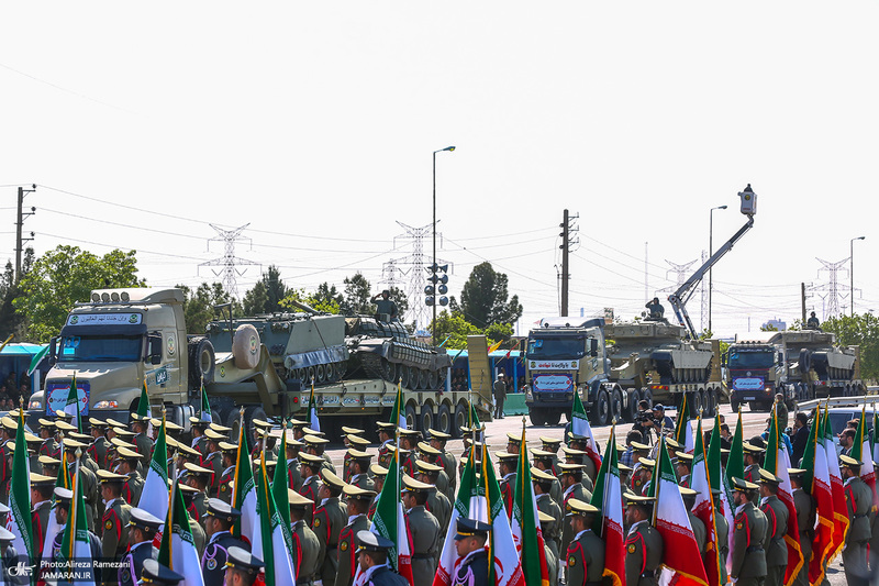 مراسم رژه روز ارتش در جوار حرم مطهر امام خمینی (س) - 2
