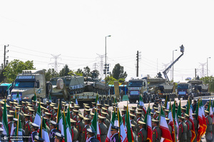 مراسم رژه روز ارتش در جوار حرم مطهر امام خمینی (س) - 2