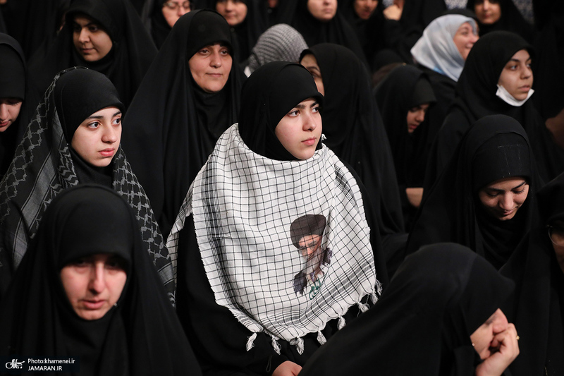 اولین شب مراسم عزاداری ایام شهادت حضرت زهرا (س) در حسینیه امام خمینی(ره)