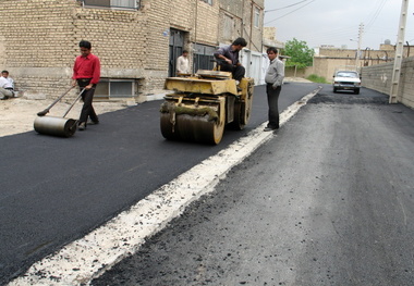 اجرای روکش آسفالت معابر زاهدان در سال 97 با جدیت دنبال می شود