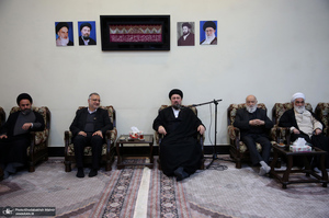 دیدار شهردار و اعضای شورای شهر تهران با سید حسن خمینی