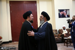 حاشیه های تجدید میثاق رئیس و اعضای مجلس خبرگان رهبری با آرمان های امام خمینی(س)