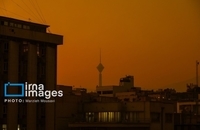 در اولین روز آذرماه 1404 هوای تهران آلوده بود (1)