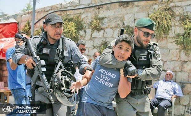 کودکان فلسطینی در دادگاه‌های نظامی غیرقانونی توسط اسرائیل محاکمه می‌شوند