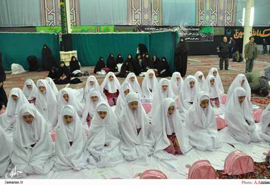 جشن تکلیف دختران مجتمع آموزشی تزکیه در حرم مطهر امام خمینی