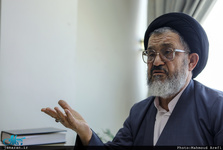 سید رضا اکرمی: شرایط جنگ را بپذیریم و باانضباط، قناعت و جلوگیری از اسراف، جامعه را بچرخانیم/ با تمام وجود از پزشکیان دفاع و حمایت کنیم/ نمازجمعه‌ها هرچه می‌توانند اقناعی صحبت کنند/ متأسفانه صداوسیما به هیچ دستگاهی پاسخ نمی‌دهد