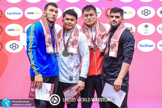 ادامه درخشش کشتی گیر ایرانی- ژاپنی؛ آرش و مبین روی سکوی 97!+عکس