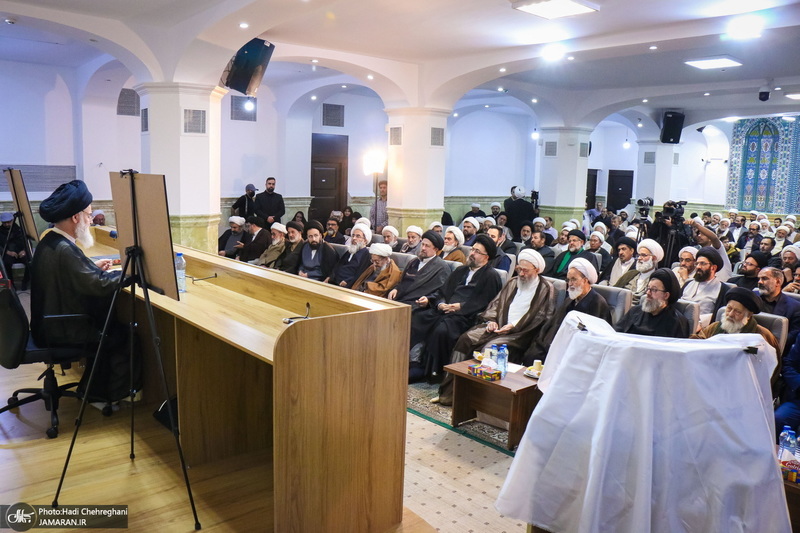 «مفتاح الهدایه فی شرح تحریر الوسیله» - 1