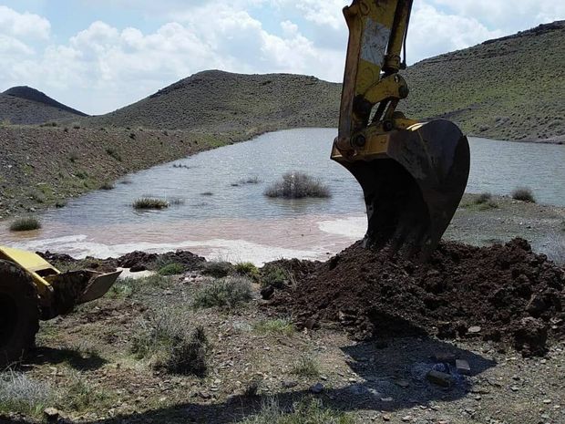 نجات یک روستای اشتهارد از خطر سیل