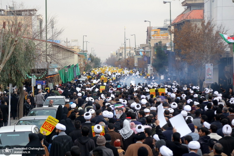 راهپیمایی مردم قم در محکومیت ترور سردار قاسم سلیمانی