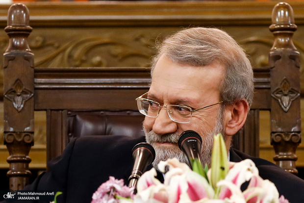 تحلیل متفاوت فرهیختگان از بازگشت لاریجانی: او می‌داند باید امنیت را برای همه ایرانیان فراهم آورد؛ هم برای سوژه‌های چراغ هم برای مهربه‌دستان قم
