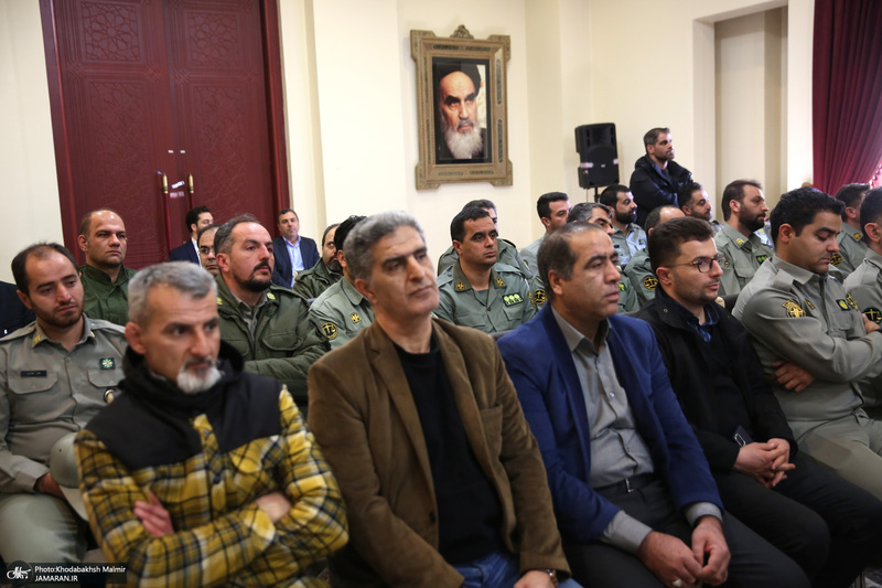 دیدار رئیس و جمعی از کارکنان سازمان حفاظت محیط زیست با سید حسن خمینی