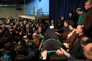 مراسم وداع با پیکر آیت الله هاشمی رفسنجانی(ره) در حسینیه جماران-4