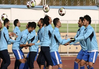 استقلالی ها راهی قطر شدند