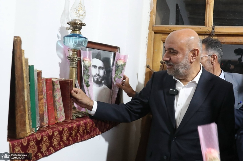 حضور وزیر کار در بیت تاریخی امام در خمین