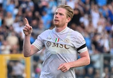 برد ناپولی با ستارگان سابق منچستری