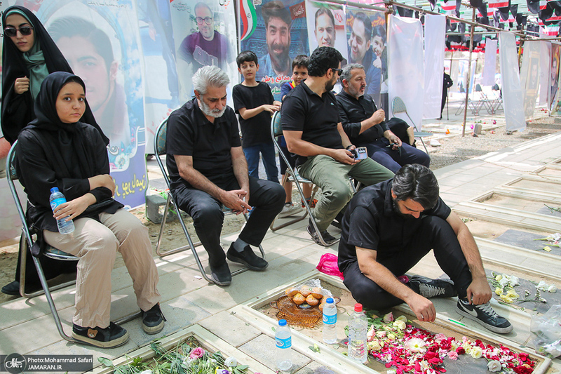 گلزار شهدای جنگ تحمیلی ۱۲روزه در بهشت زهرا (س)