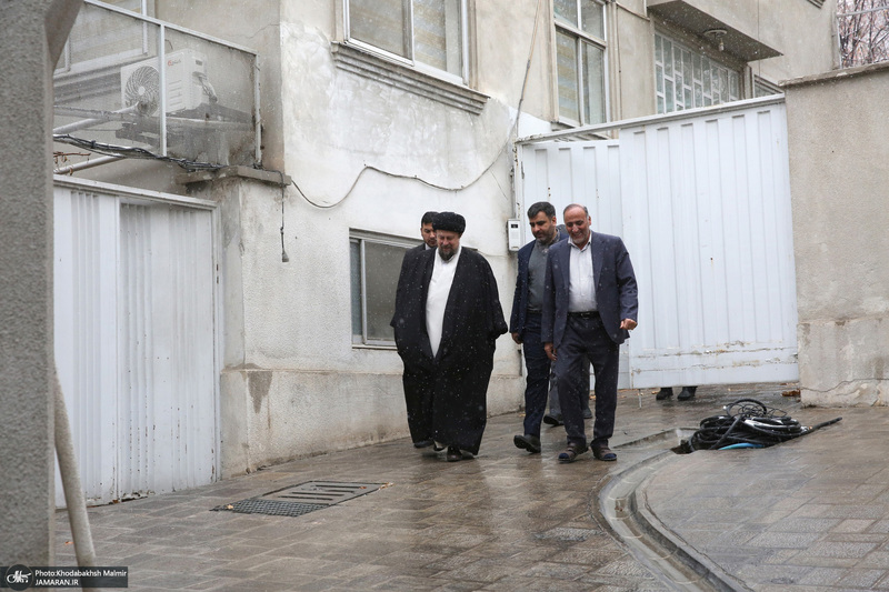 دیدار وزیر و جمعی از کارکنان وزارت راه و شهرسازی با سید حسن خمینی