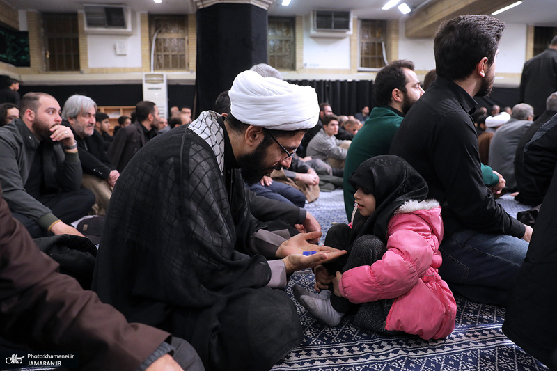 دومین شب مراسم عزاداری حضرت فاطمه‌زهرا (س) در حسینیه امام خمینی