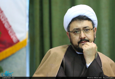 کمساری: حجت الاسلام والمسلمین محتشمی پور لحظه ­ای از همراهی مقتدای خویش و استقامت بر راه امام کوتاهی نکرد