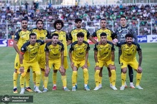 سپاهان در قلب اصفهان فرو ریخت/ پیکان در لحظات آخر صعود را جشن گرفت