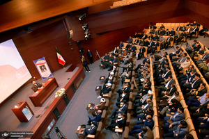 نشست صمیمی یاران وفادار امام خمینی (س)