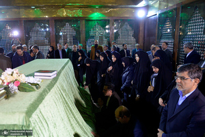 تجدید میثاق رئیس و مدیران بنیاد مستضعفان با آرمان های حضرت امام خمینی (س)