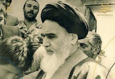 أسبابُ أمرِ الإمام الخمینی بالإفراج عن الرهائنِ الأمریکیّین من النساء والسود