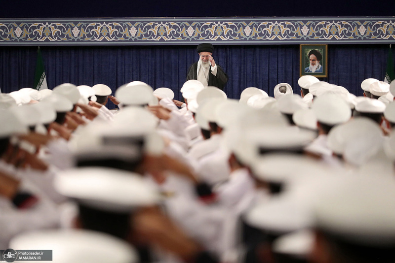 دیدار کارکنان و خانواده‌های ناوگروه ۸۶ ارتش جمهوری اسلامی ایران با رهبر معظم انقلاب