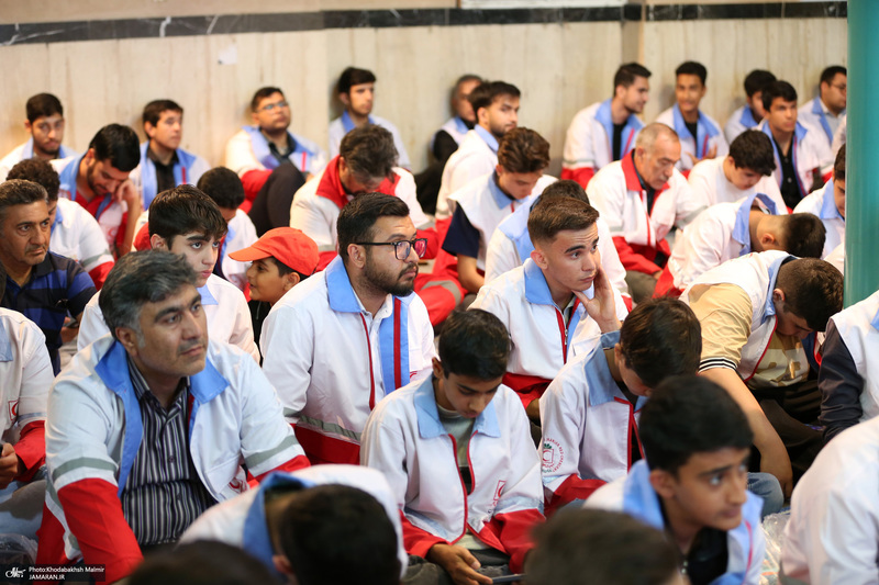 تجدید میثاق جوانان هلال احمر با آرمان‌های امام راحل