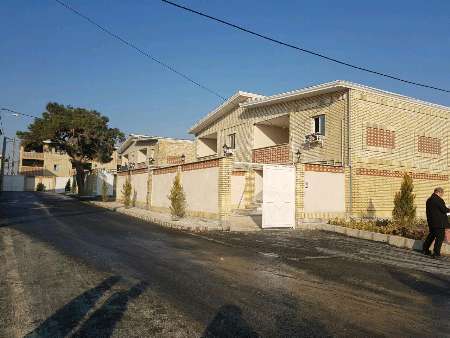 49 واحد مسکونی به ساکنان محروم  سیمون اسلامشهرتحویل داده شد