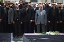 پیکر همسر و فرزند سقاب اصفهانی معاون رئیس‌جمهور تشییع شد + عکس