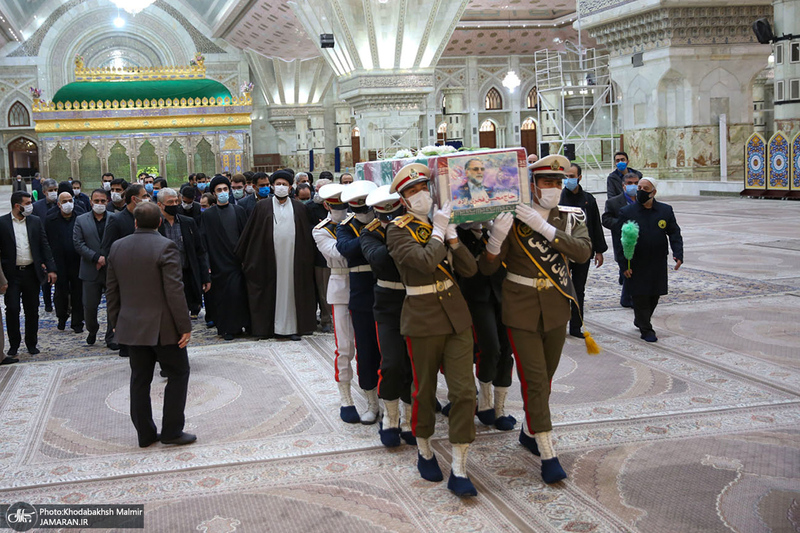وداع با پیکر مطهر شهید محسن فخری زاده در حرم امام خمینی(س)