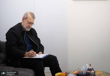 علی لاریجانی اخطارش به ترامپ را به زبان انگلیسی و عربی هم منتشر کرد + عکس