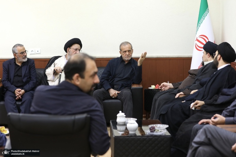 دیدار رئیس جمهوری با آیت الله سید حسن خمینی