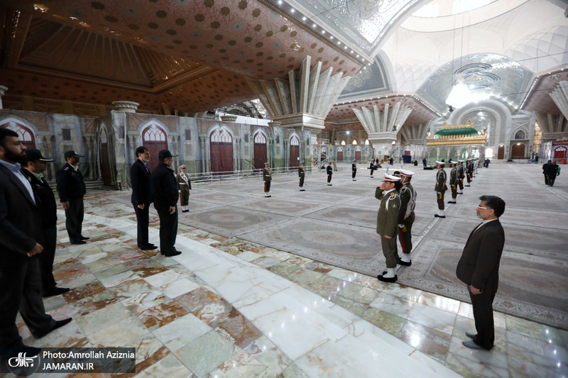 حضور فرمانده نیروی انتظامی در حرم مطهر امام خمینی(س)